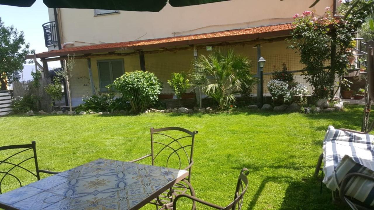 Appartamento Raffaella Pimonte Exterior foto